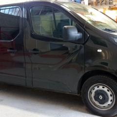 Aménagement de l'Opel Vivaro en transport pour une personne en fauteuil roulant