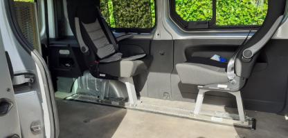 En vente Renault Trafic TPMR - 5 places assises + 1 fauteuil roulant